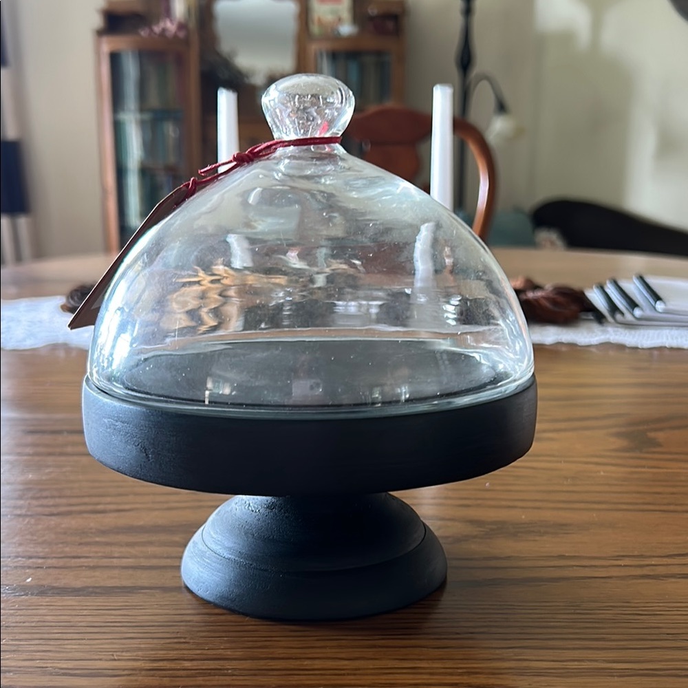 SMALL Glass Dome with Black Base - Picture 7 of 7